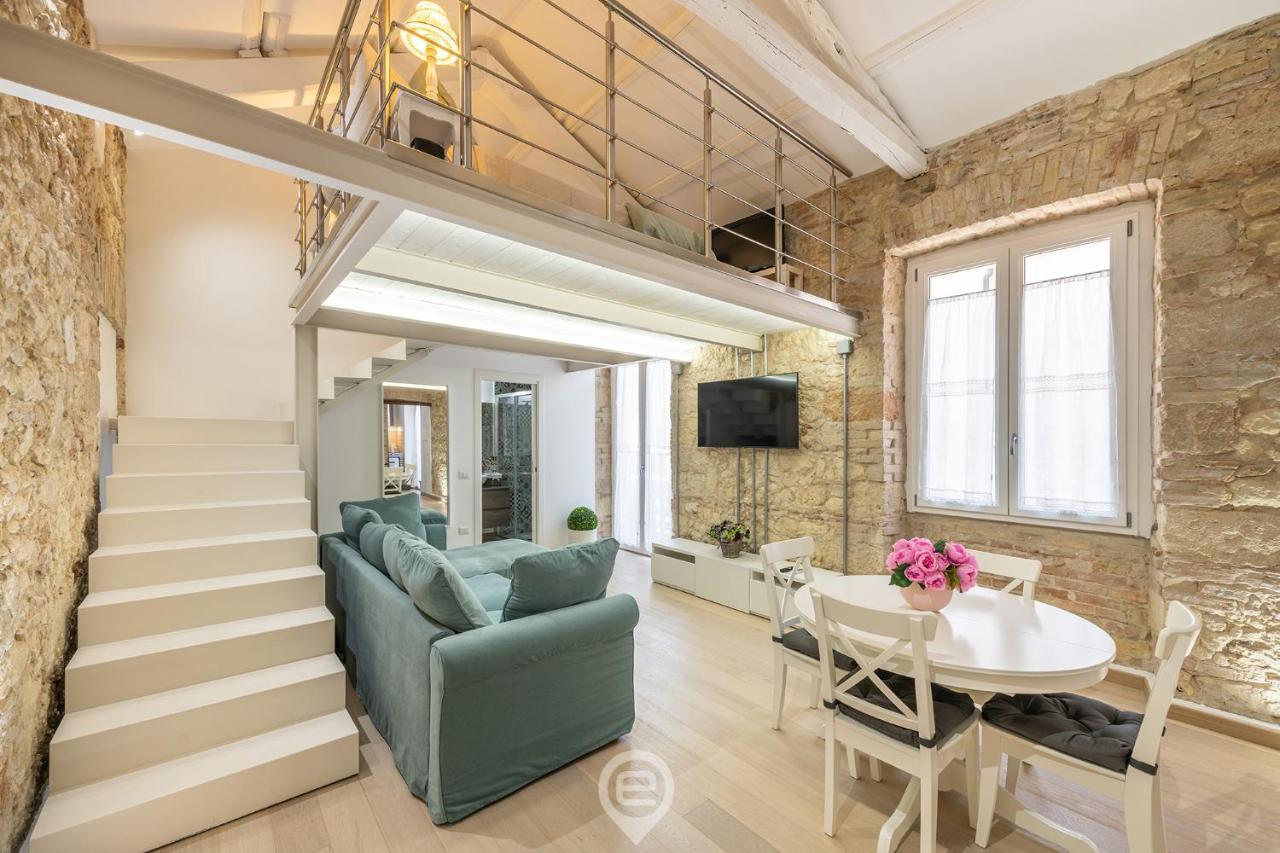 شقة Adriana'S New Loft كالياري المظهر الخارجي الصورة