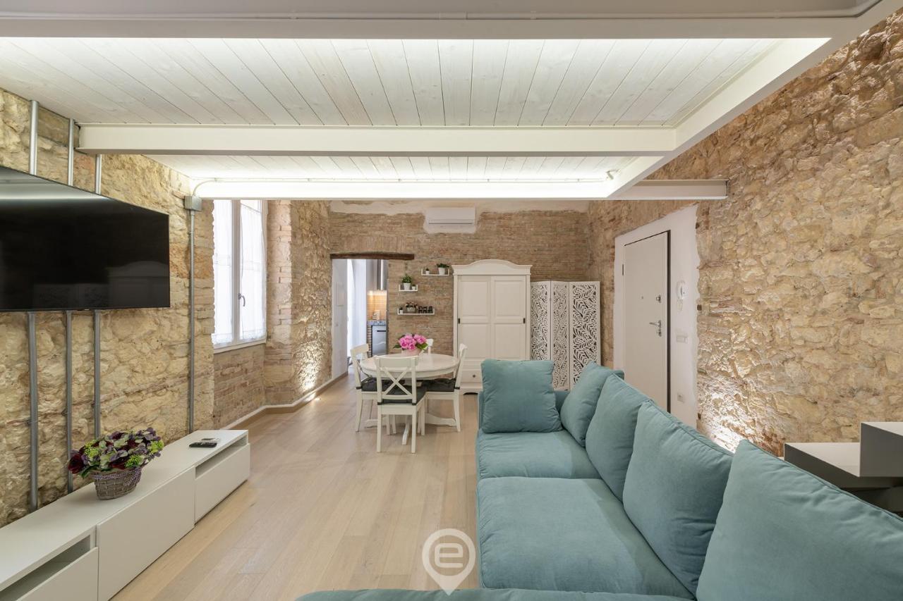 شقة Adriana'S New Loft كالياري المظهر الخارجي الصورة